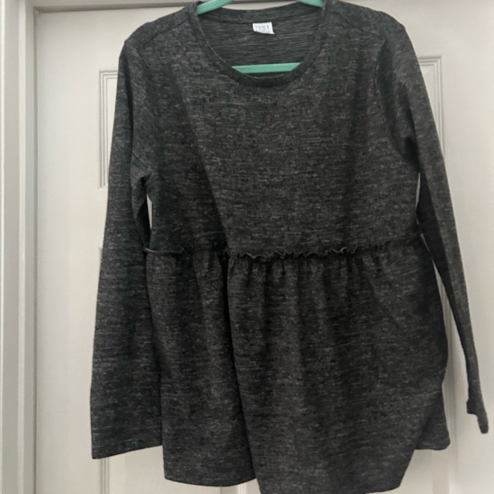 Time and Tru Charcoal Heather Maternity Top